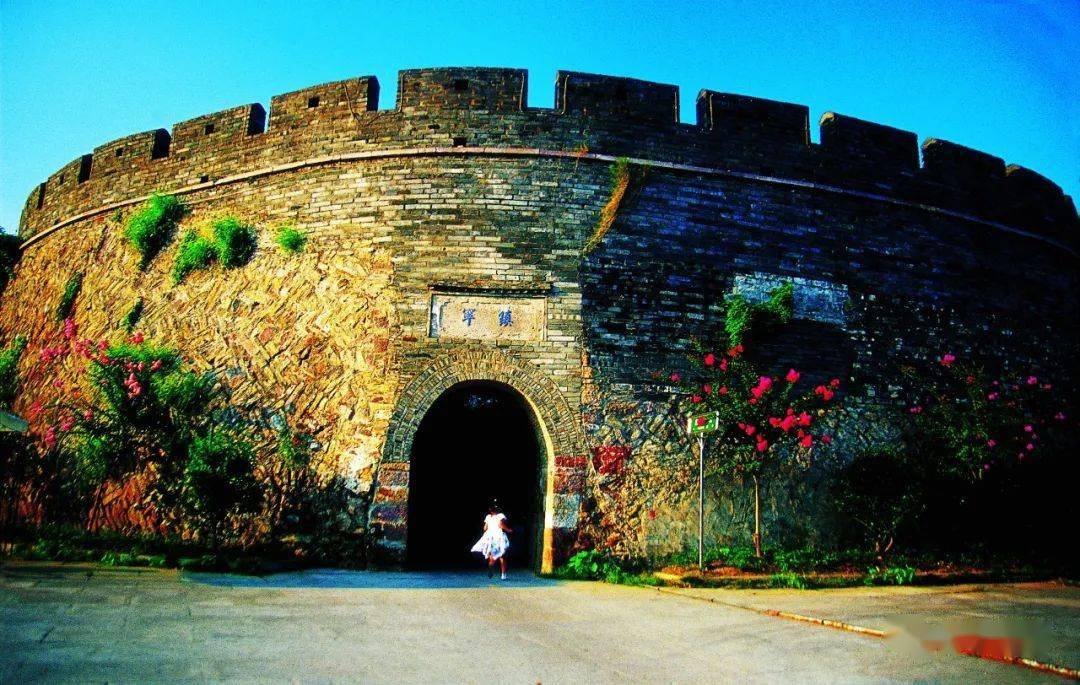 临海地标40年，往事并不如烟，40年代的临海市政府