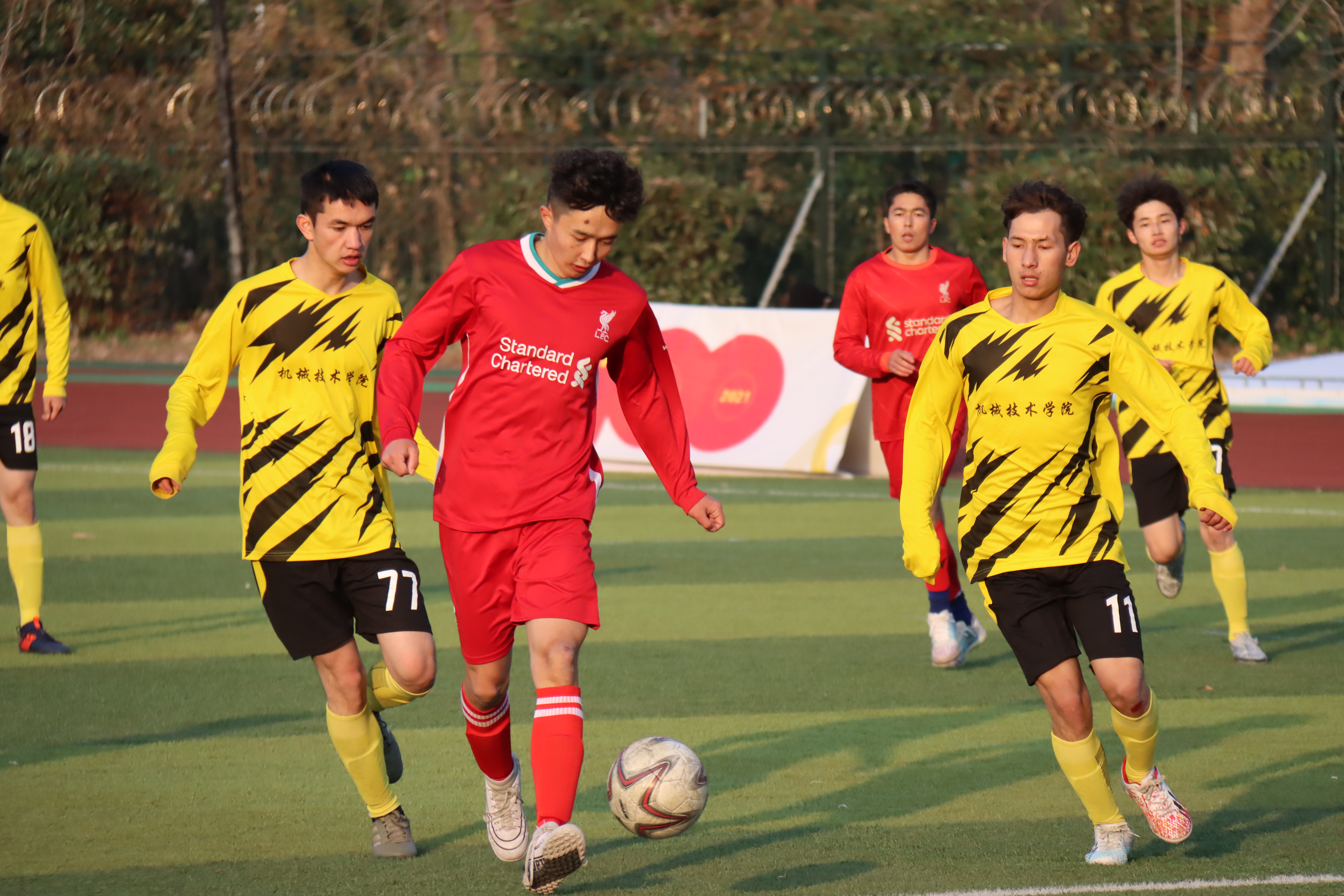 河海大学足球队获2023年省大学生足球锦标赛冠军