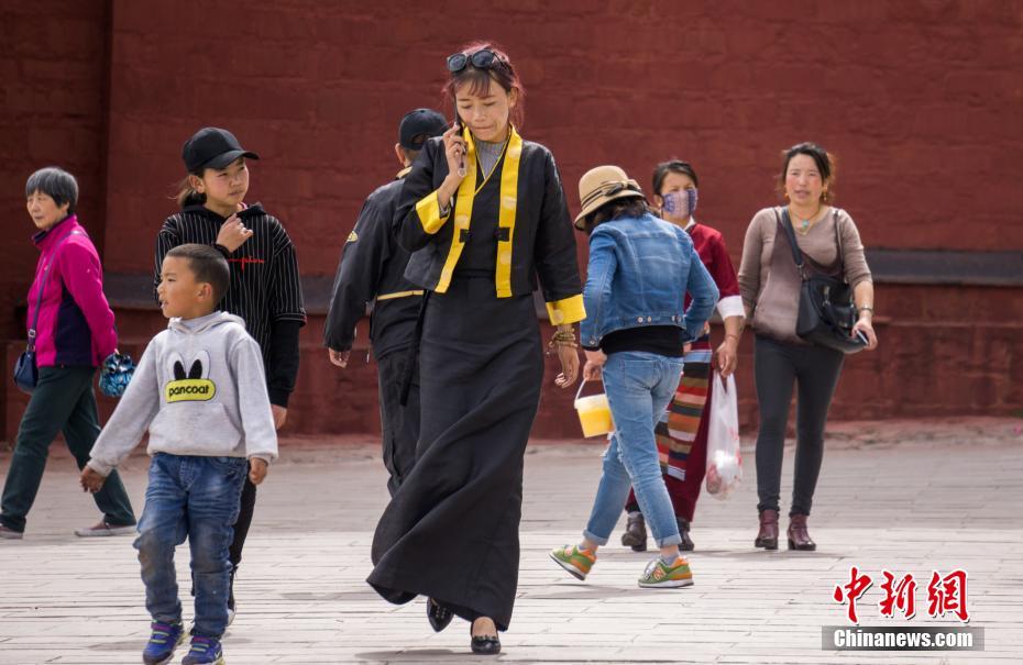 日喀则旅游推介沪上行珠峰婚礼之旅活动在上海开启帷幕