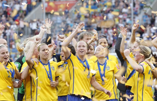 杯世界杯_杯世界秋风的上一句_世界杯：