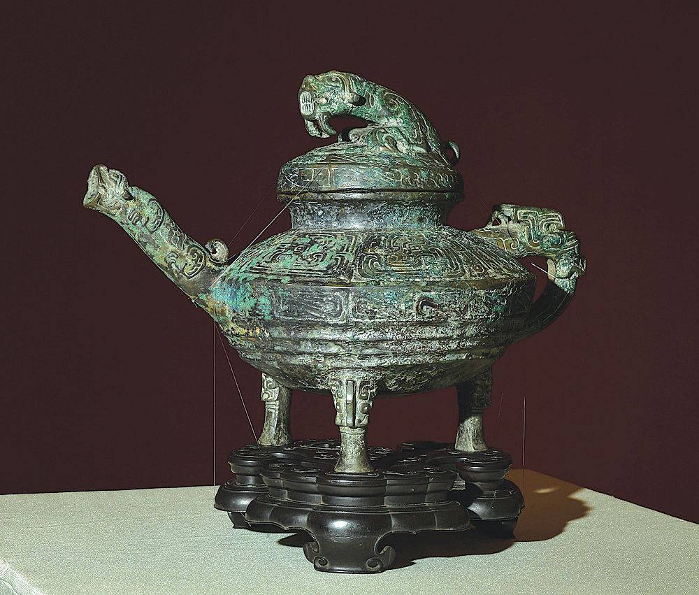 中国国宝级文物——首铜像设色原有12段(图2) 文物保护法_文物:_文物的英文