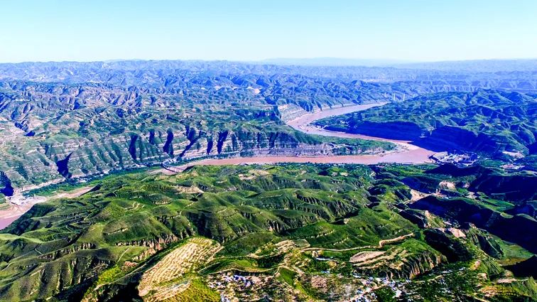 从黄河之滨到白于山脉，从榆林古城到窑洞大院