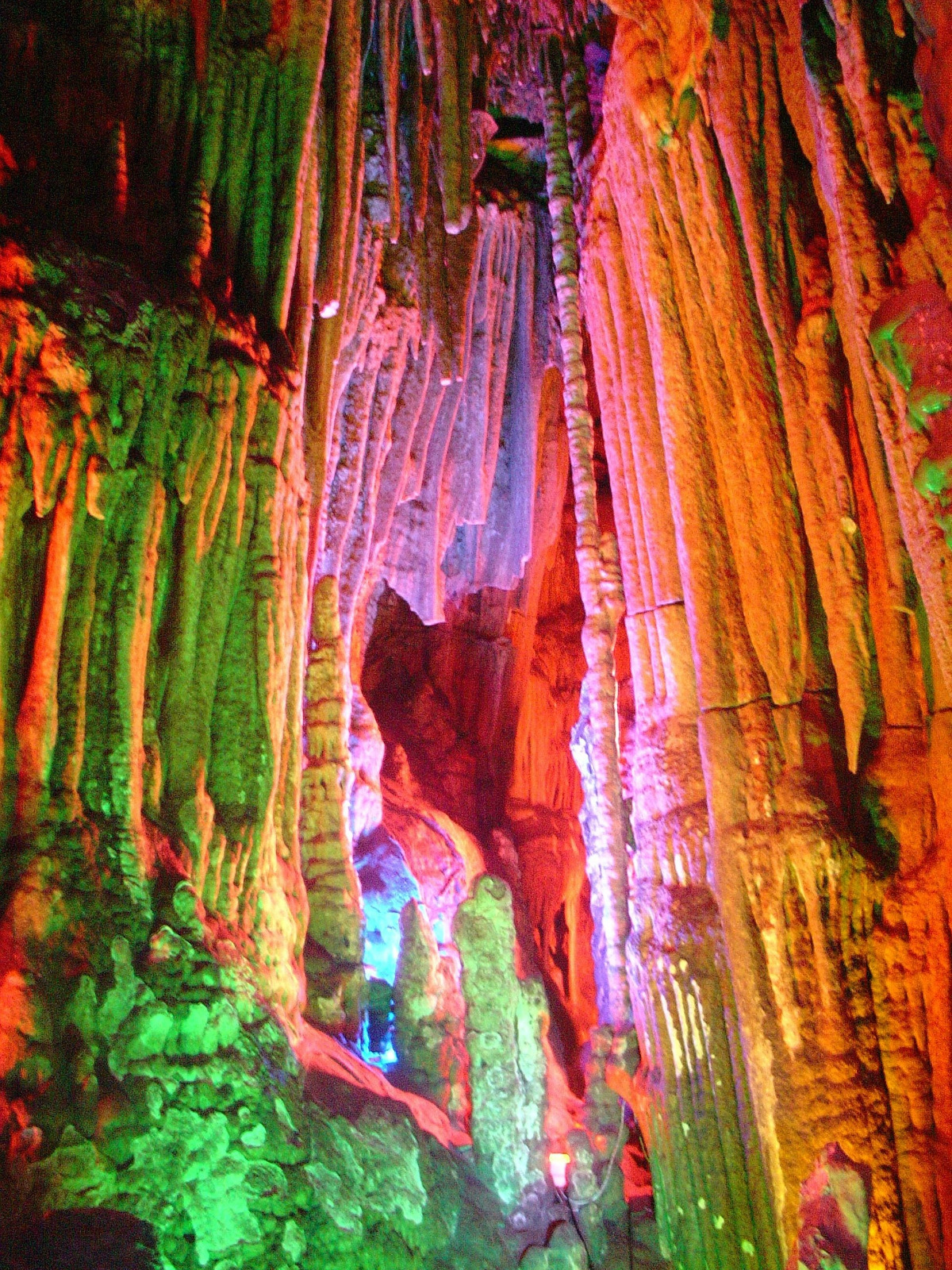 广西太神!地上地下两条河