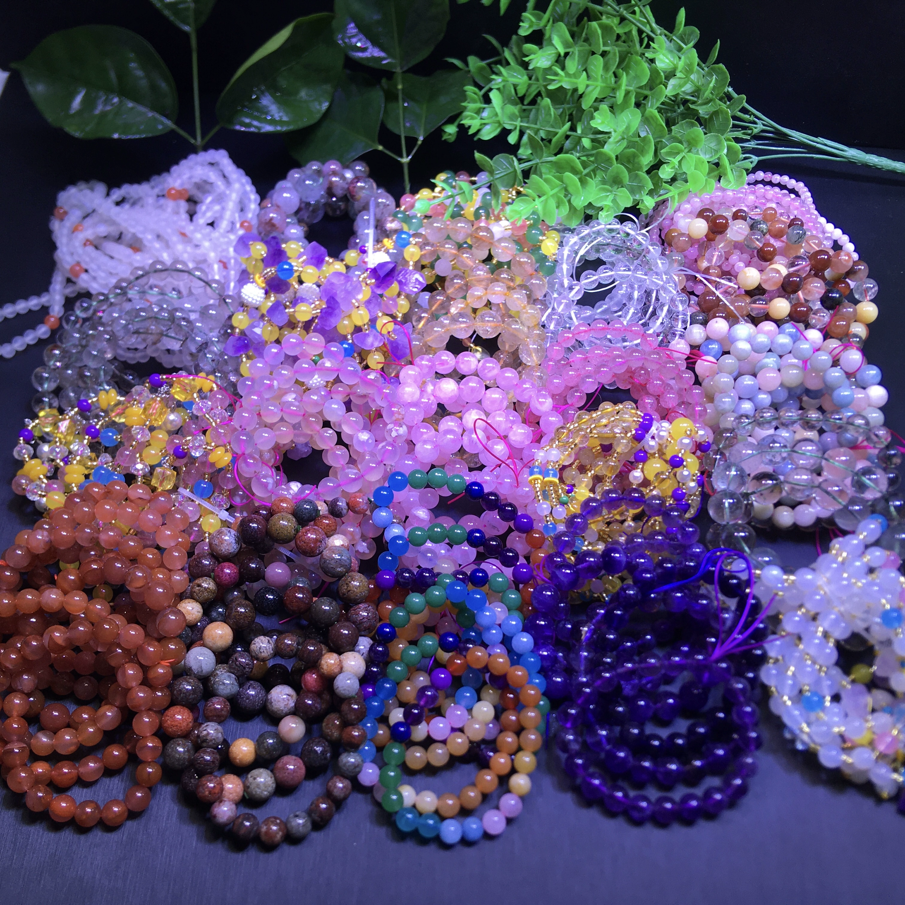 玛瑙：_玛瑙手镯对身体好吗_玛瑙手串价格及图片