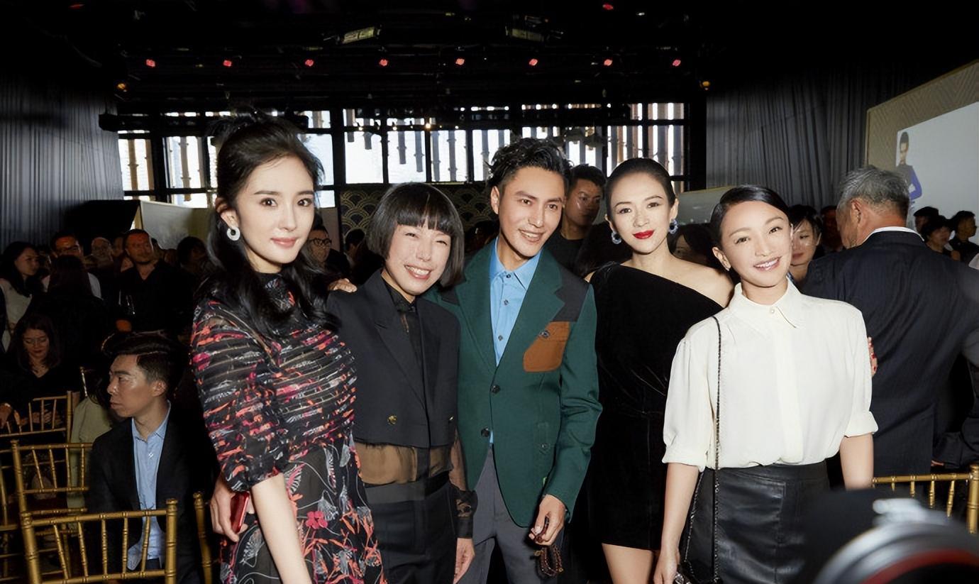 娱乐圈最不缺人设，实则绯闻不断的明星