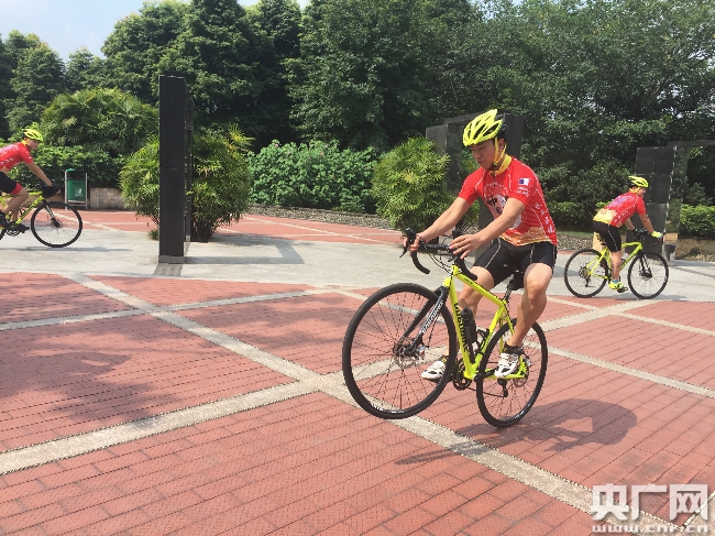 托马斯·巴赫宣布2024年巴黎奥运会主办城市是巴黎