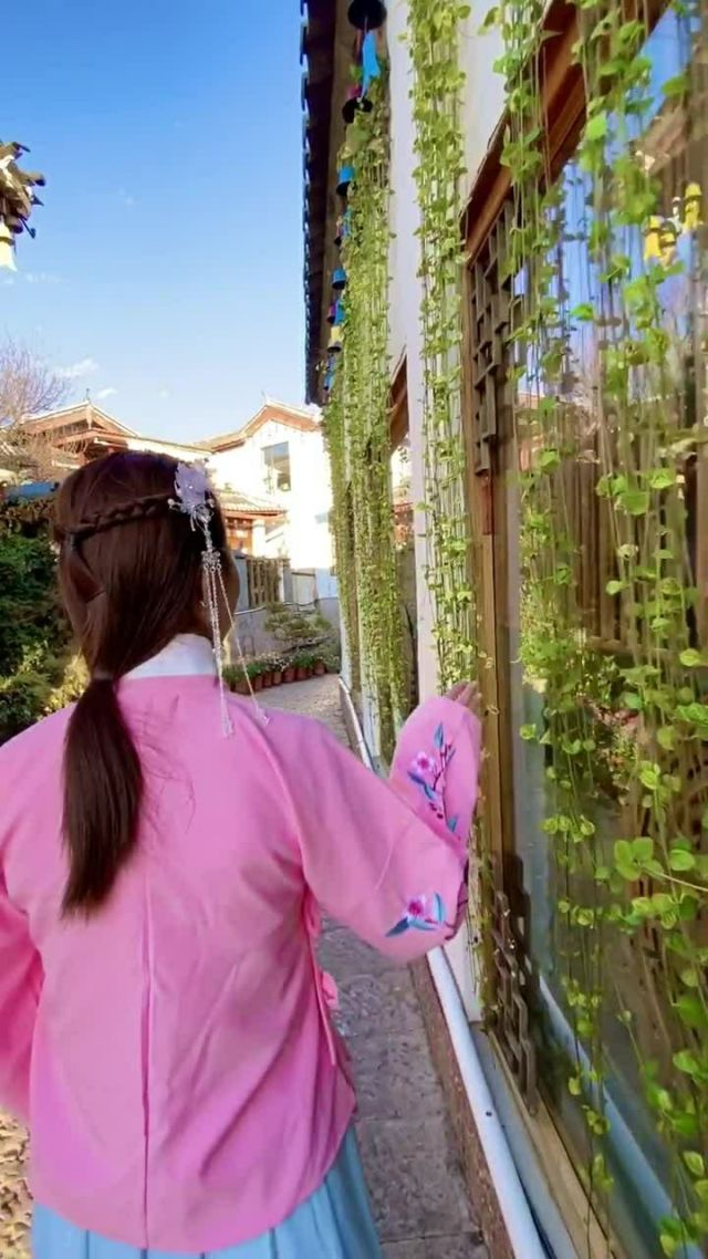 丽江的纳西古乐上班时间逛街人气：零或无穷