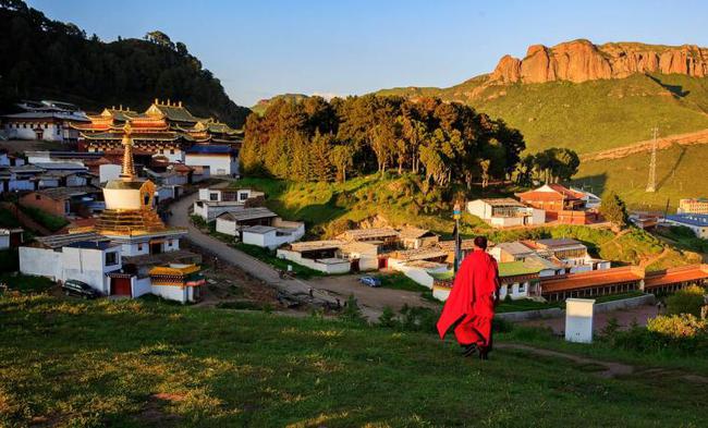 甘南新闻_甘南旅游必去景点_甘南