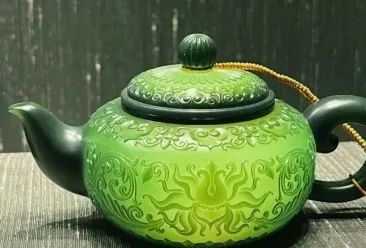 “醉拂菻”希腊酒神驼囊俑首次在北京展出