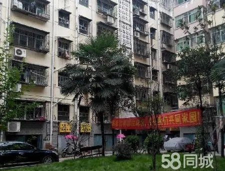 房价学区_学区房价：_学区房价值