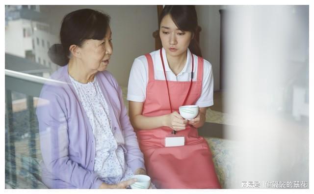 年轻女孩必须步步为营，稳打稳扎，切莫行差踏错，悔不当初