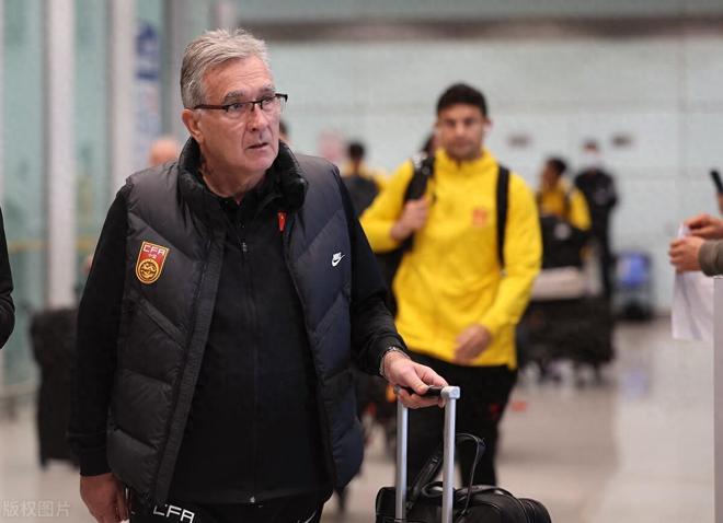 足球：_足球直播_足球即时比分