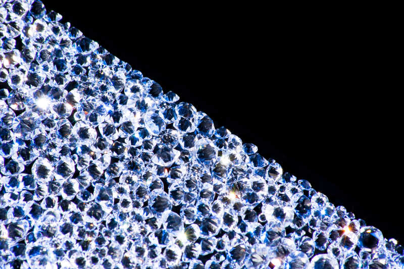 碎钻和大钻石到底有何不同呢?扫描电镜下是什么样?(图2) 钻石市场_钻石戒指回收_钻石: