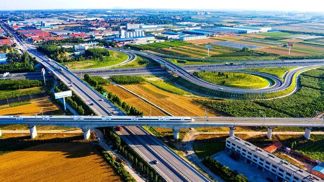 交通强国建设迈出坚实步伐（热点辨析）