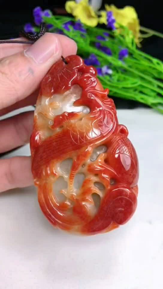 翡翠原石_翡翠手镯和玉有什么区别_翡翠：