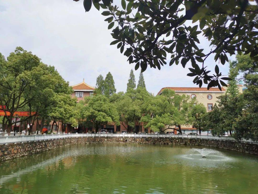 教育装备_装备教育辅导授课_装备教育展