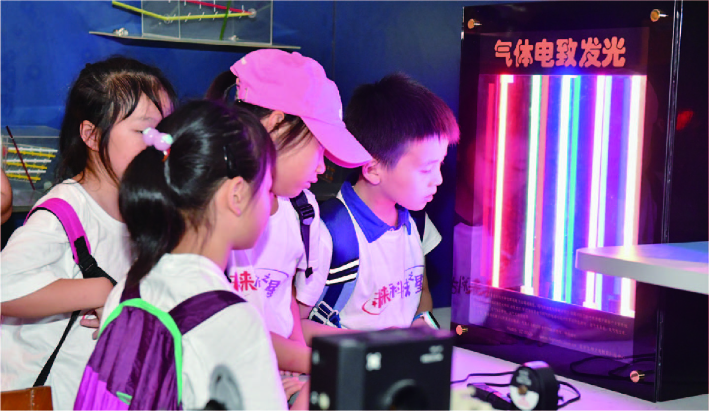 未来的课堂长啥样？第二届上海国际教育装备博览会