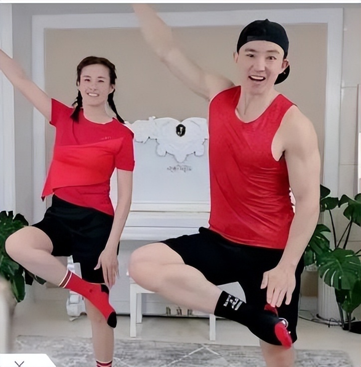 刘畊宏爆火后，大街上发传单卖课的健身教练“生意”变好了吗？