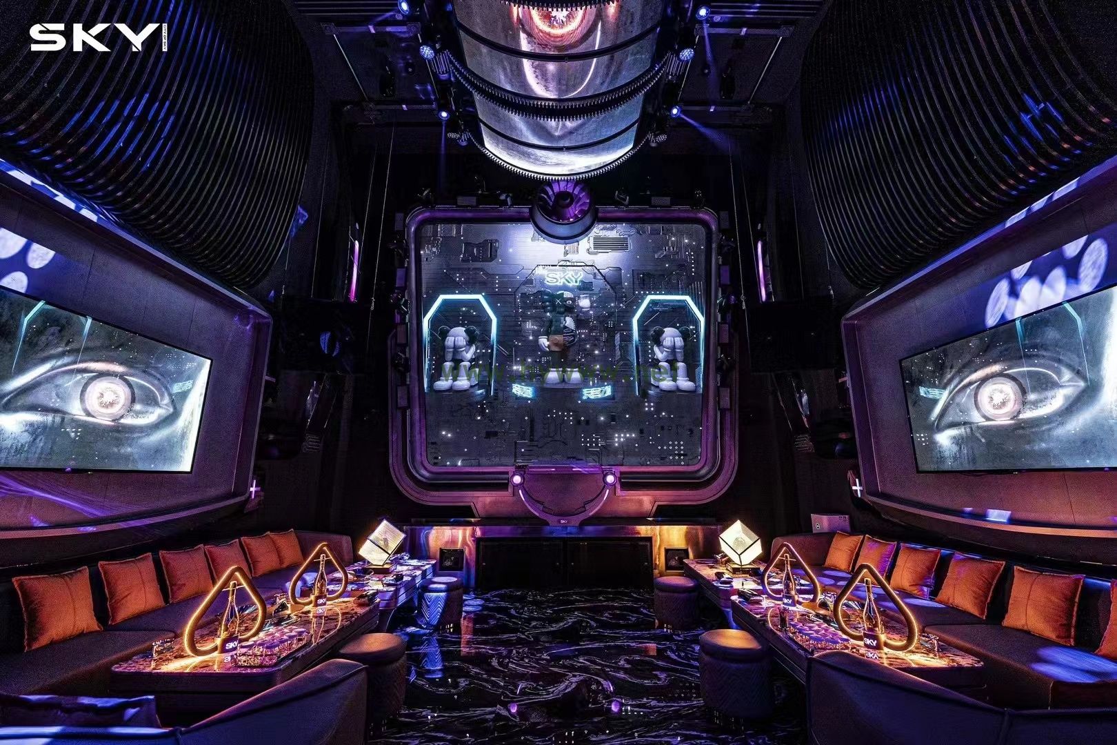 成都万瑞汇商务KTV正在火热招聘中！