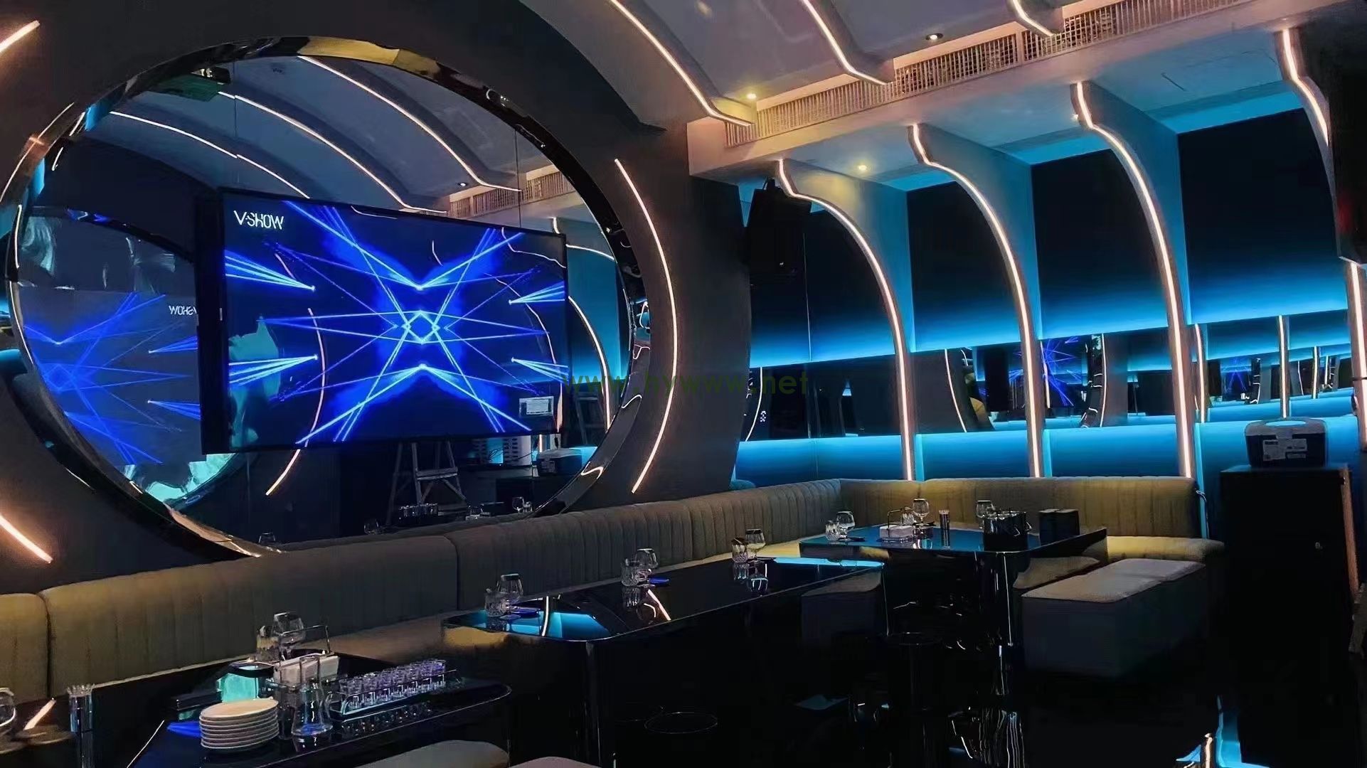 江苏昆山夜场商务ktv招聘模特-日结1000起好上班报销路费提供住宿，工资高