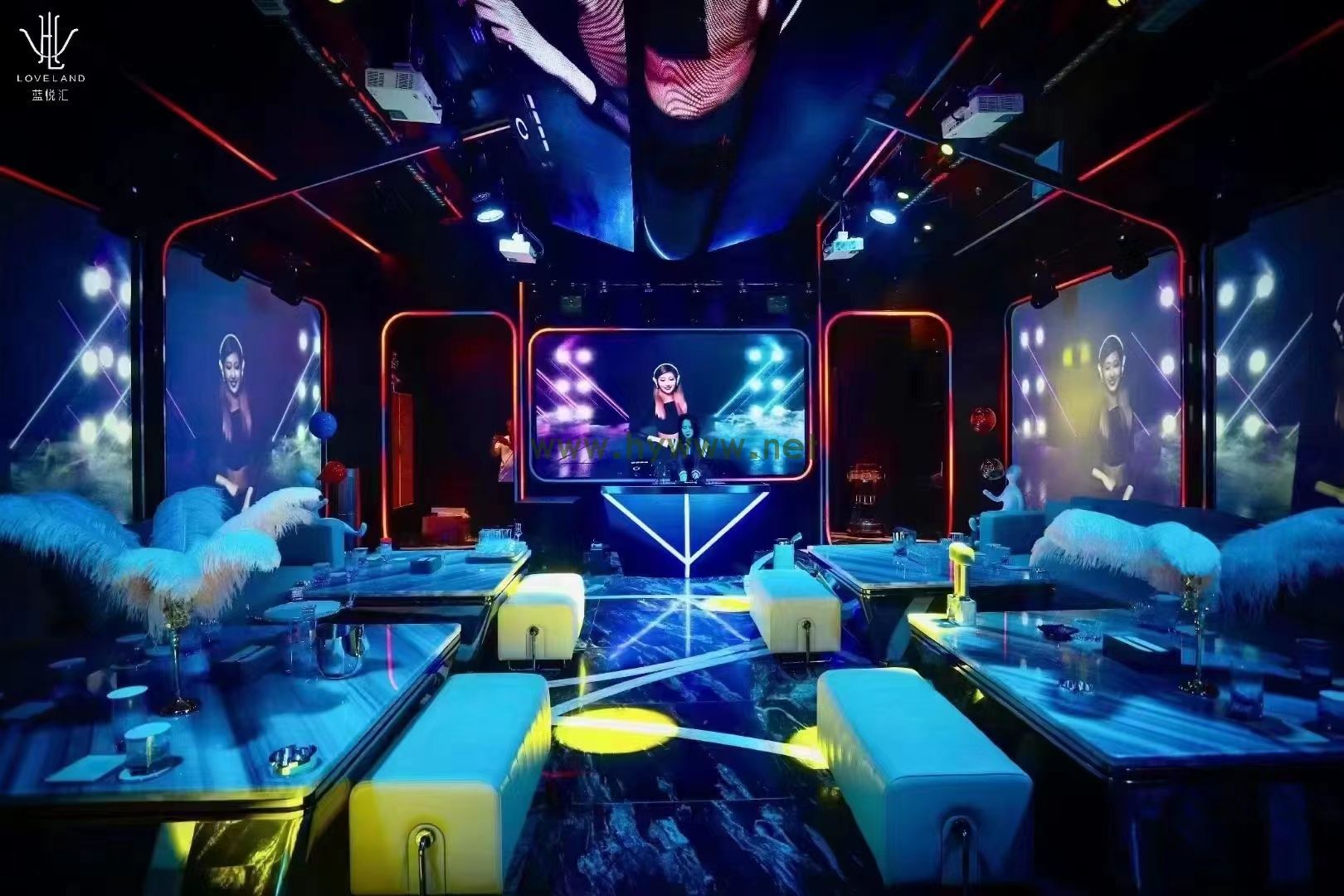 武汉天花板级别的夜场KTV招聘日结模特佳丽，成为夜晚闪耀之星，报销路费，包住宿