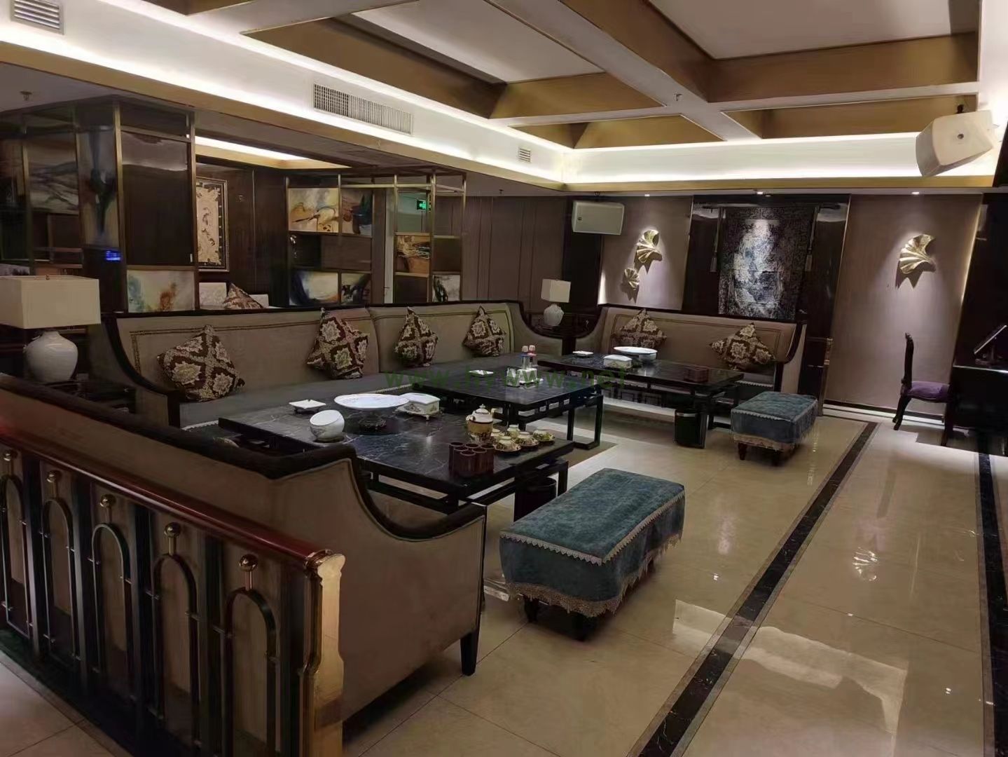 你是不是正在寻找一份充满活力、时尚潮流的工作呢？那么，湖北夜场招聘就是你的不二之选！