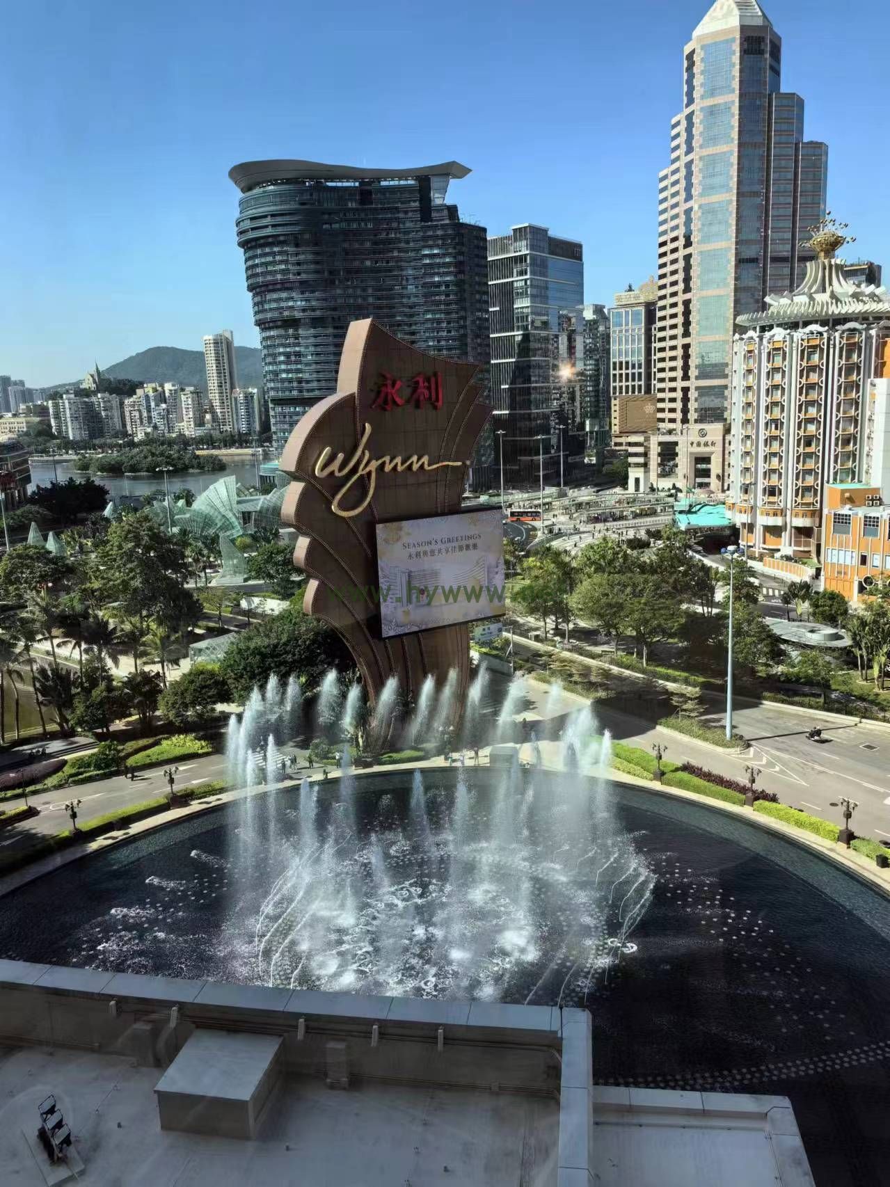 澳门帝湖#技师招聘：颜值高轻松上班——日结 8000，财富自由梦在此实现